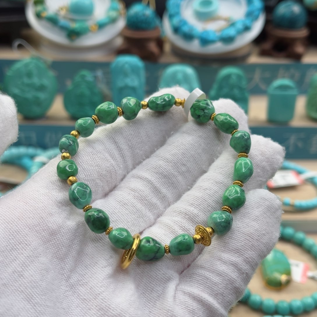 绿松石配饰18K金镶嵌