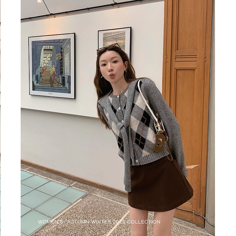 【阿珊专属】YESWOMEN英伦腔调精纺親肤细腻菱格毛衣XY7058F1270A