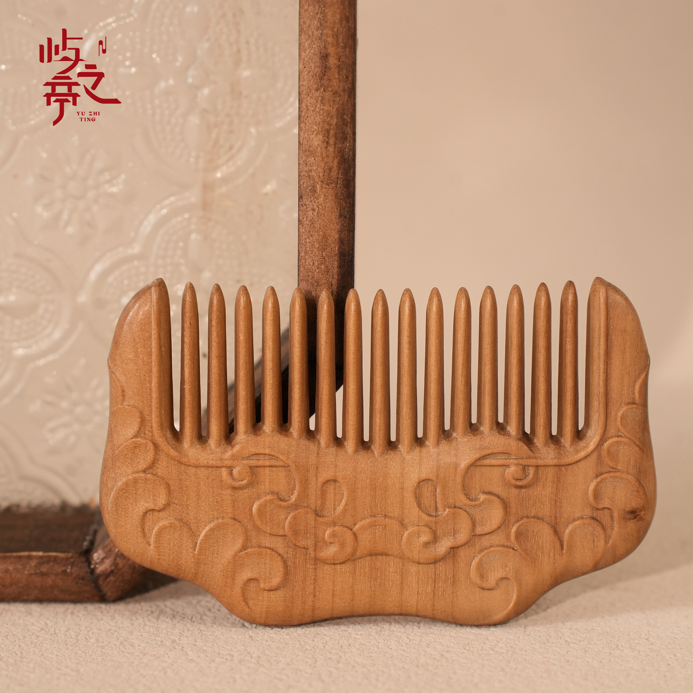 【屿之亭】老山檀香 祥云小木梳 香道器具