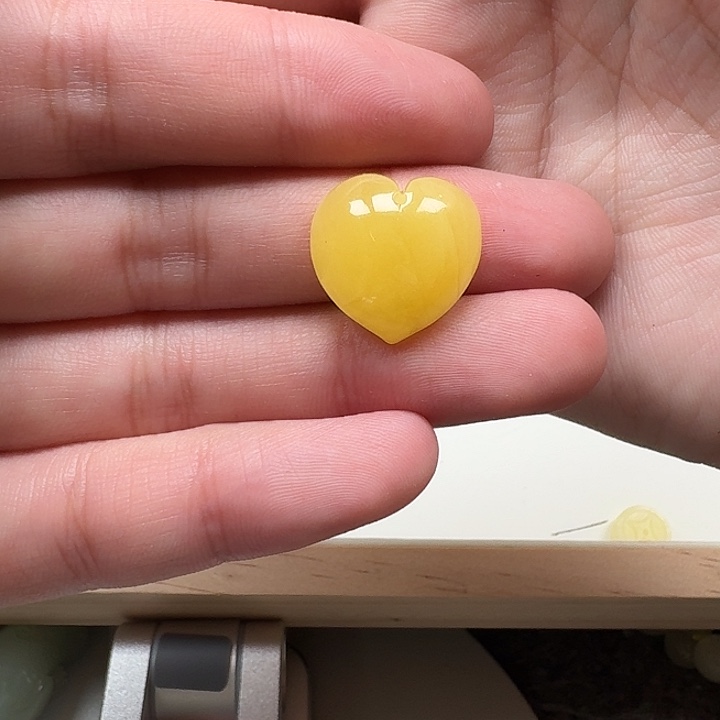 大***白琥珀未镶嵌吊坠(不含链)