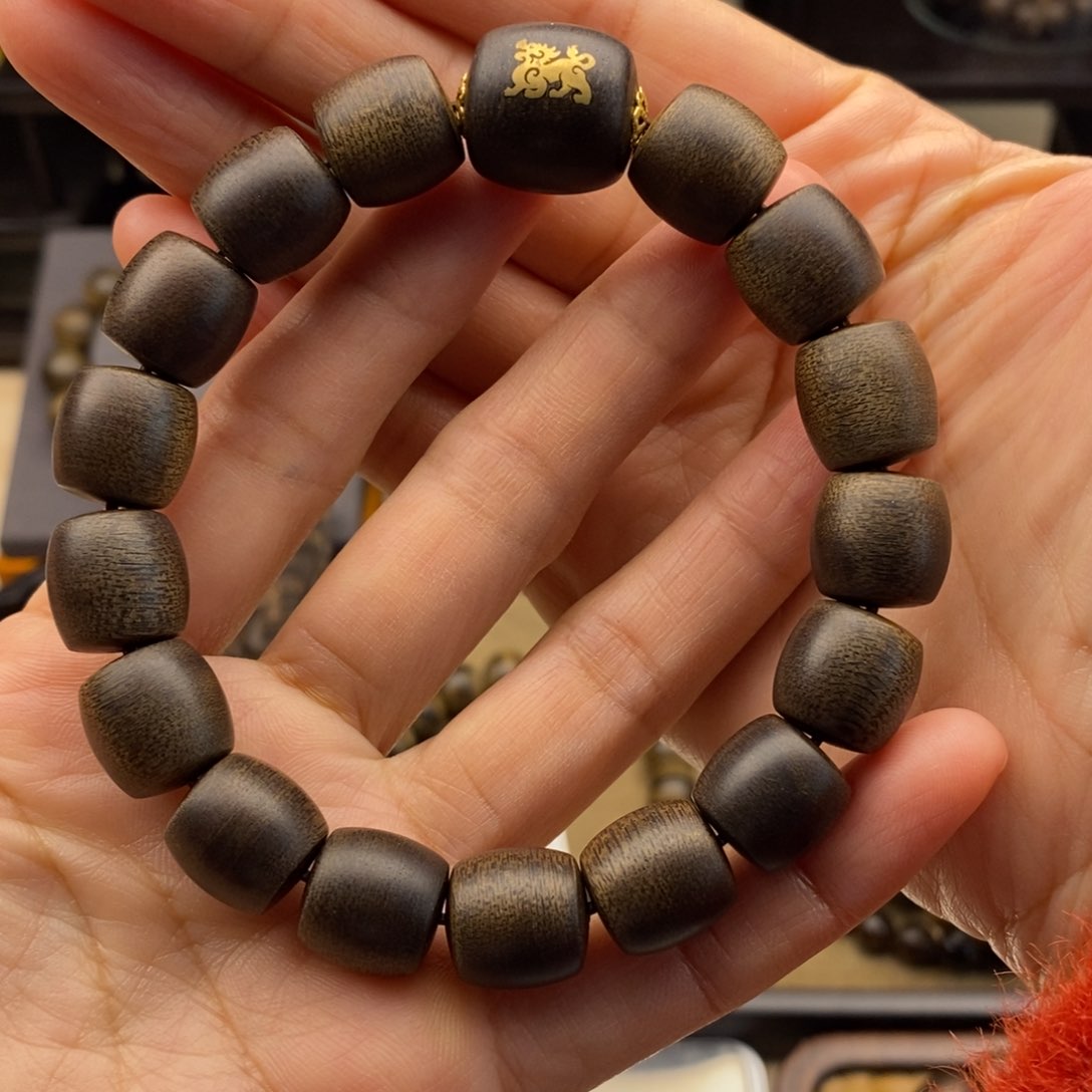 沉香手串橙*越南芽庄白棋1.2