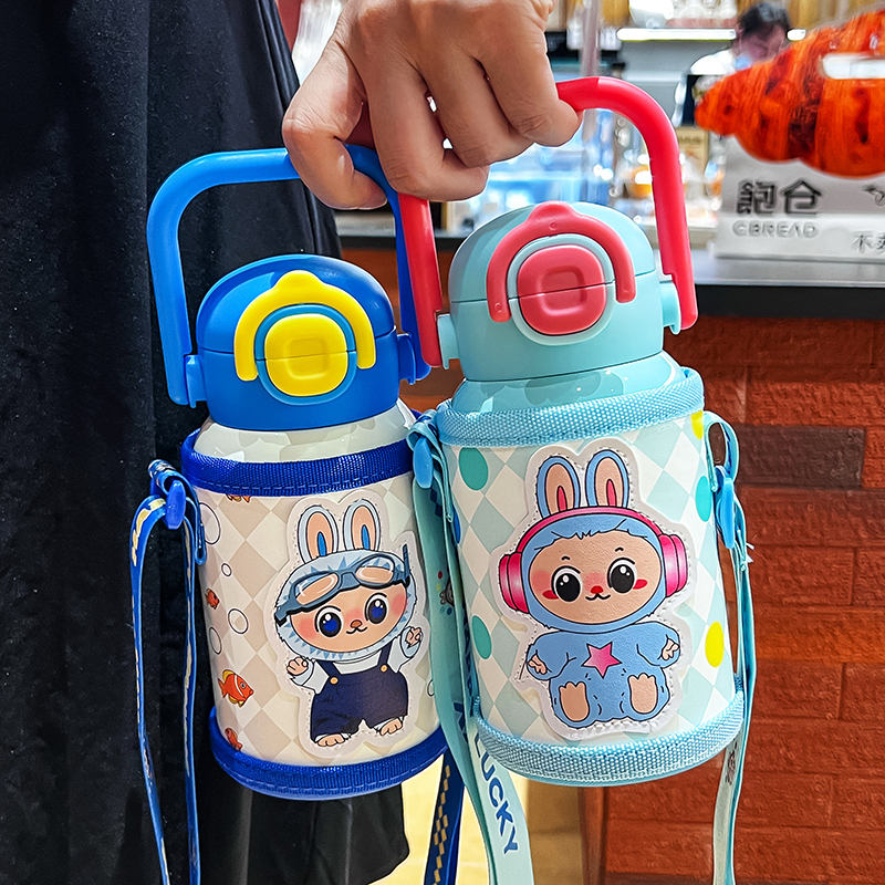 拉布布儿童水杯上学大容量316不锈钢保温杯带吸管斜跨小保温杯