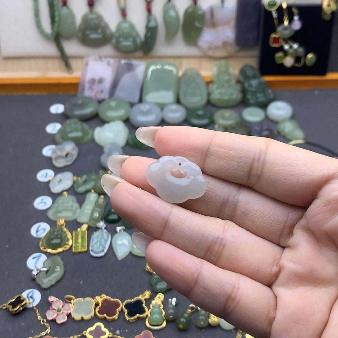 和田玉吊坠(不含链)未镶嵌