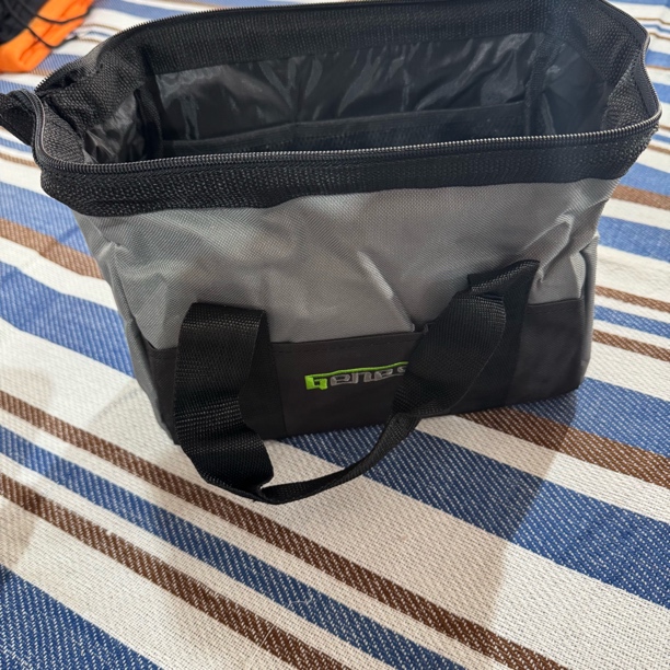 灰黑色牛津布多功能收纳手提包 便当包约27*12*20发2个 有蹭灰