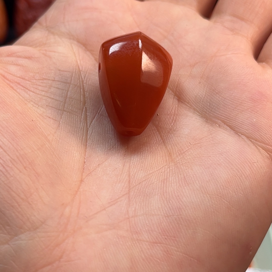 南红玛瑙配饰17mm未镶嵌L*u
