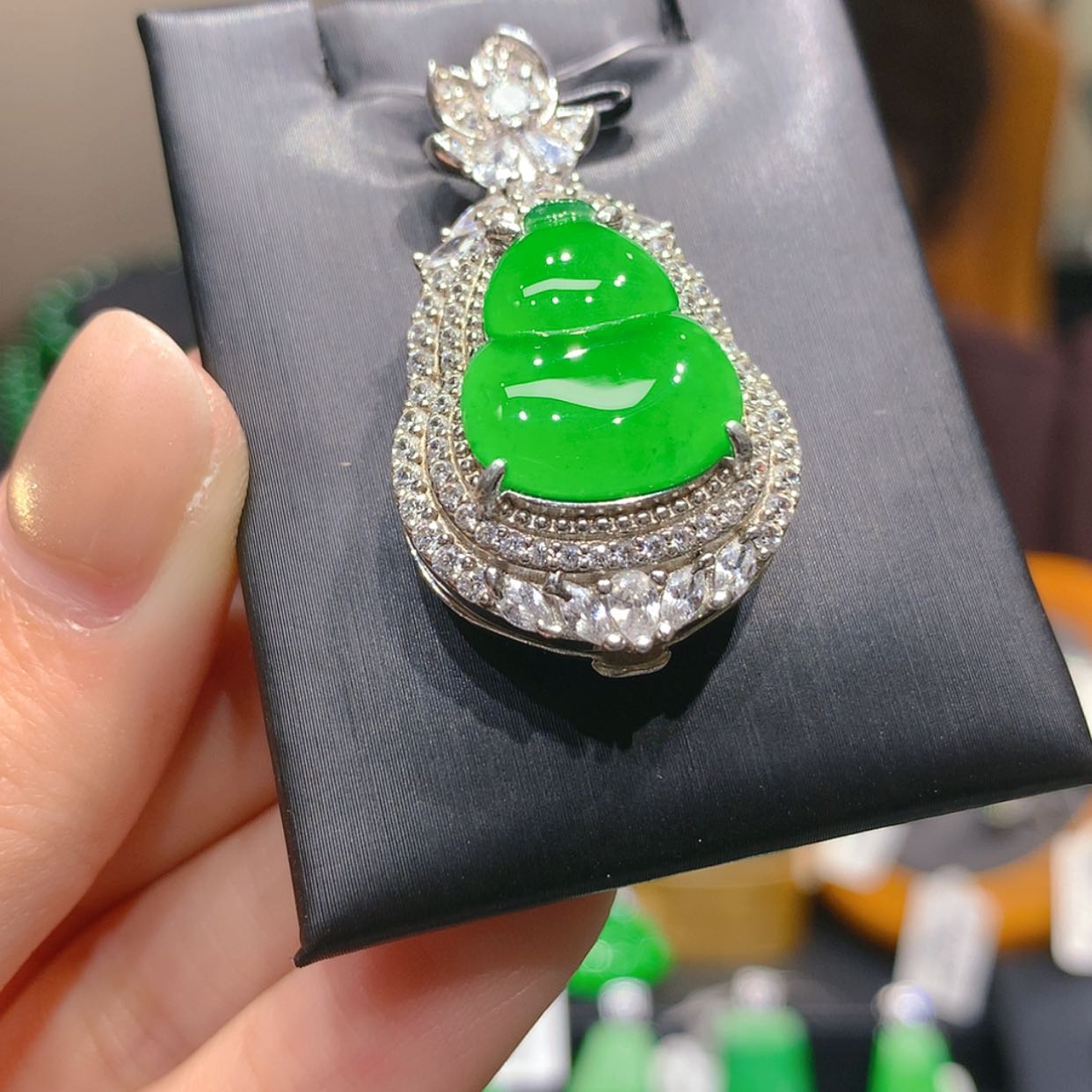 【闪购商品】颈饰银S925镶嵌翡翠5柒姐