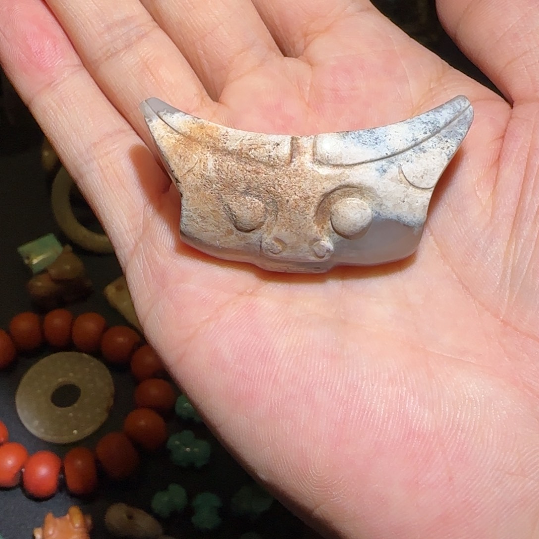 和田玉（糖玉）未镶嵌挂件