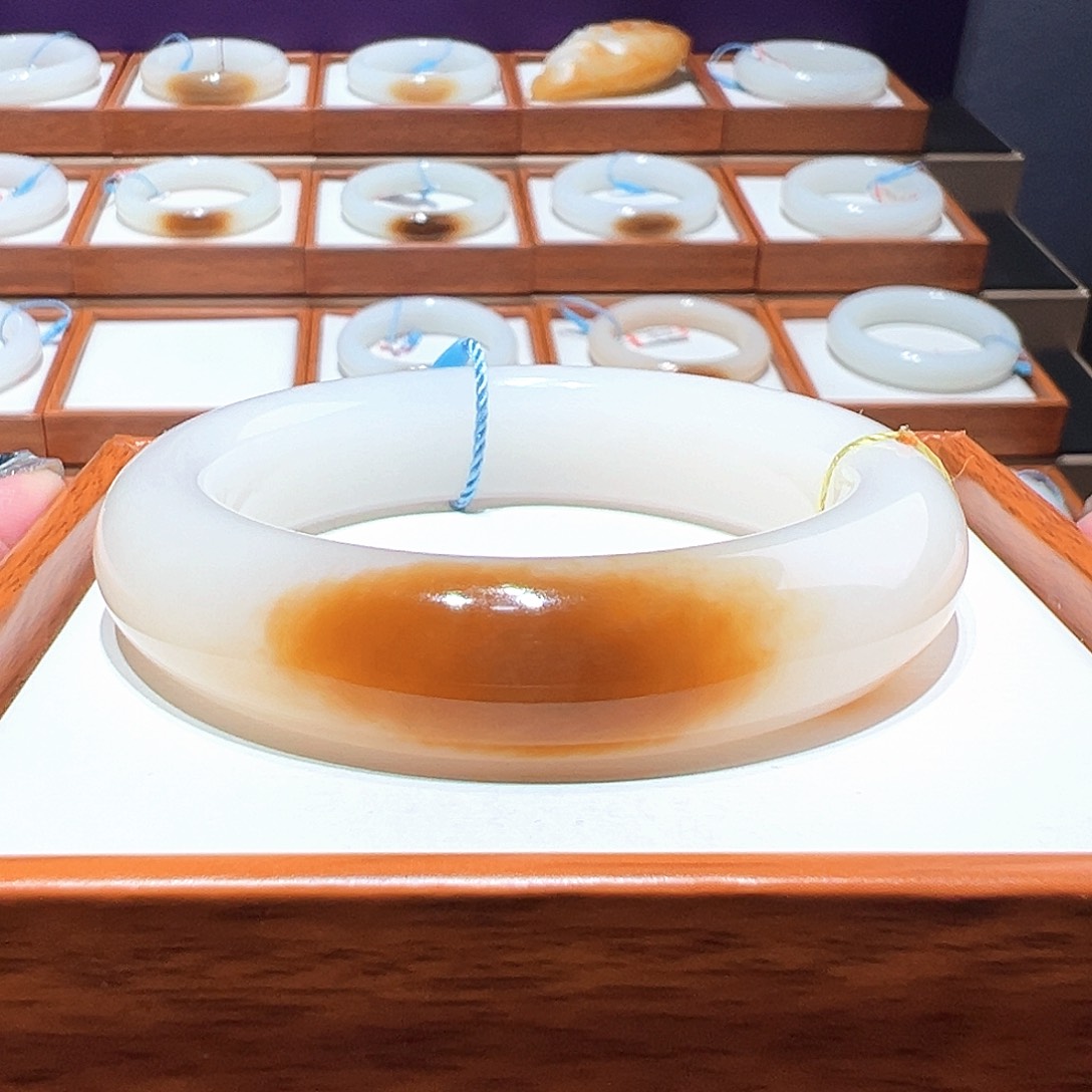 和田玉手镯54 55未镶嵌