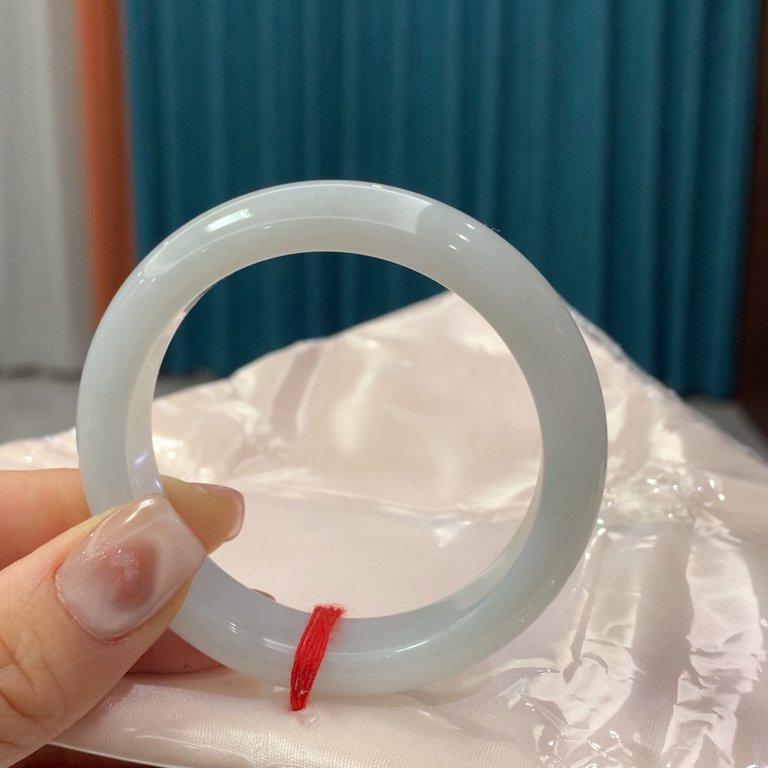 未镶嵌手镯翡翠完美者慎拍 圈口51.5