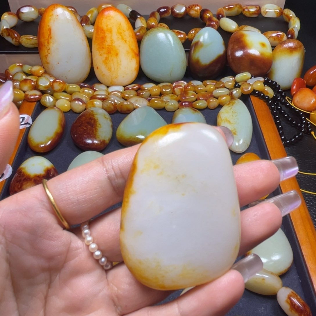 颈饰未镶嵌和田玉?**?