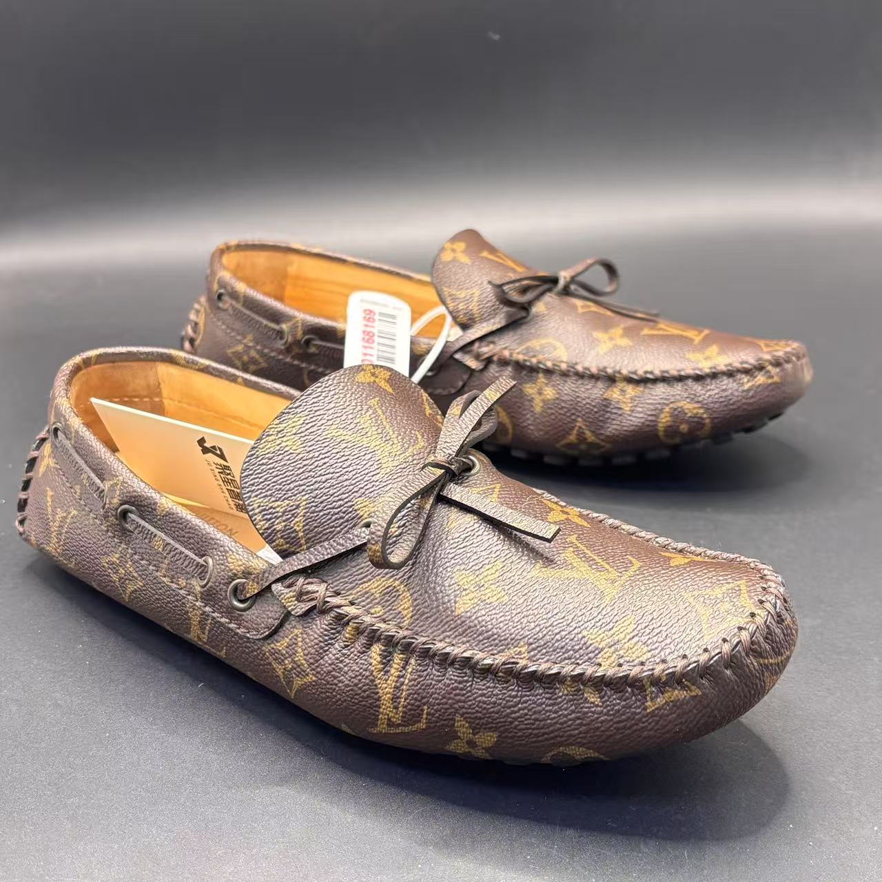 95新 LouisVuitton/路易威登 棕色男士豆豆鞋dd1489m 42.5