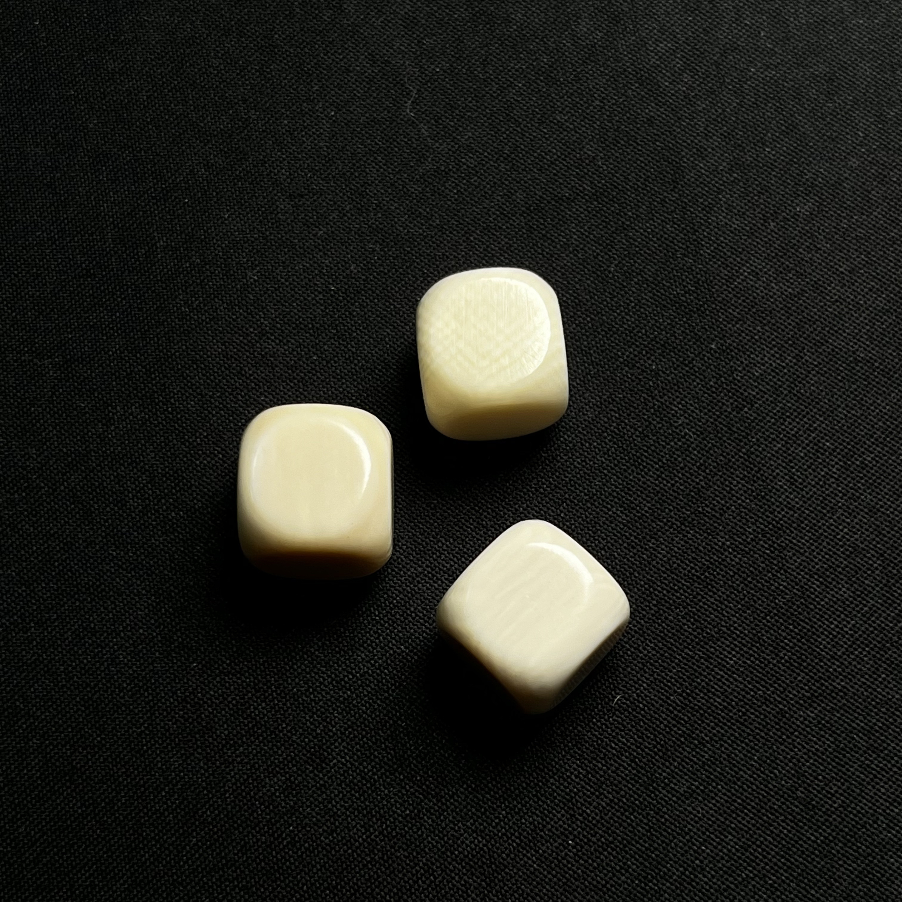 PD151 六方珠 只做天然猛犸牙 约珠径11mm