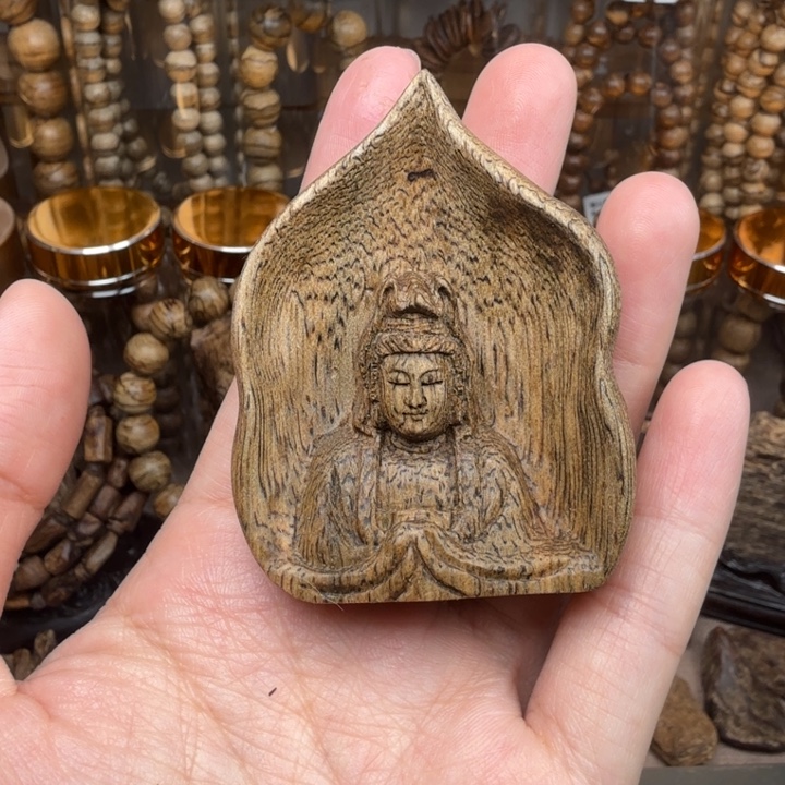 沉香沉香碎屑文莱沉香观音14.5克