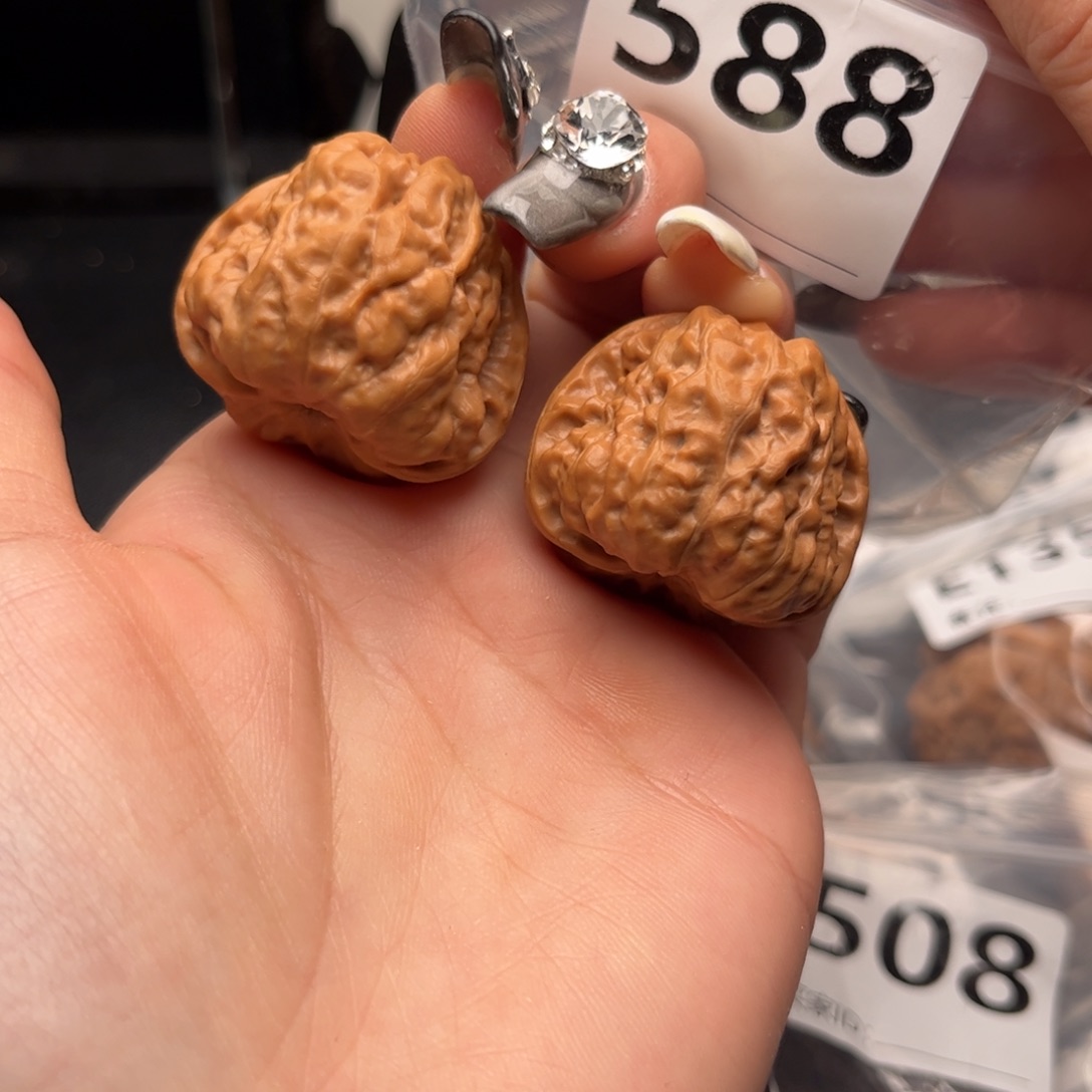 文玩核桃把件张*蛤蟆