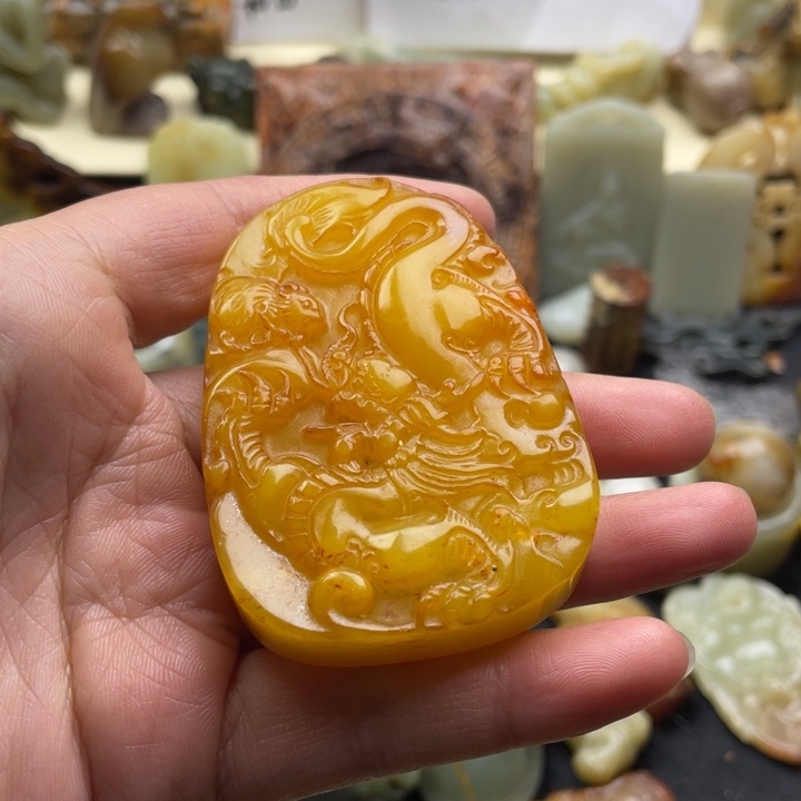 蛇纹石玉颈饰未镶嵌70