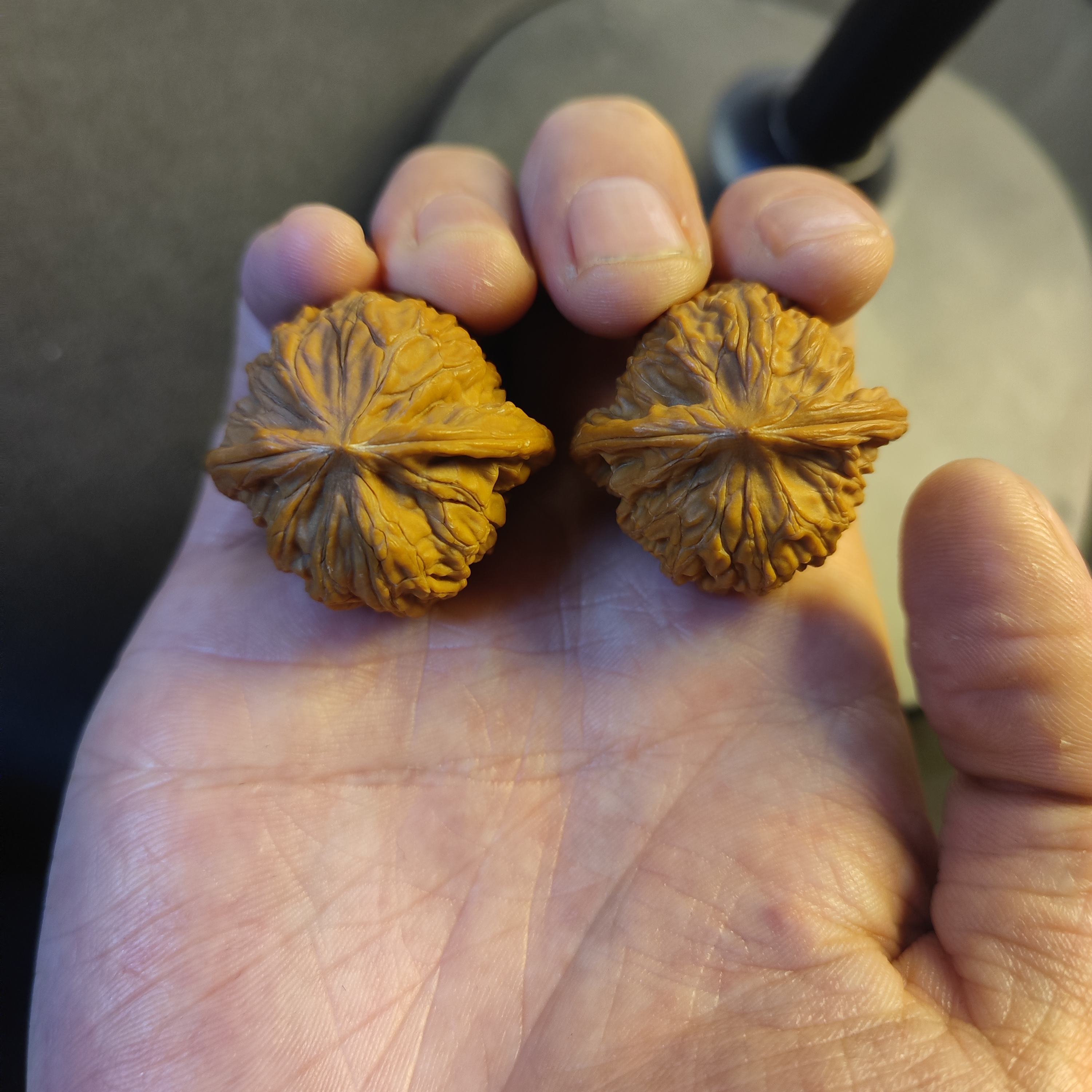 福利3文玩核桃磨盘手把件盘