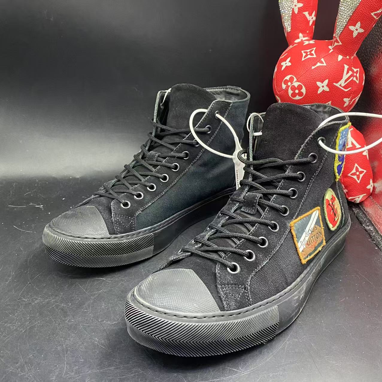 95新 LouisVuitton/路易威登 【聚星优选】黑高帮板鞋41.5码kke134