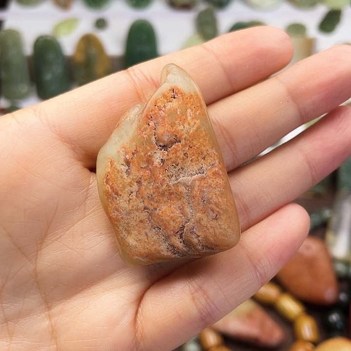岫岩河磨玉（透闪石质玉）颈饰未镶嵌