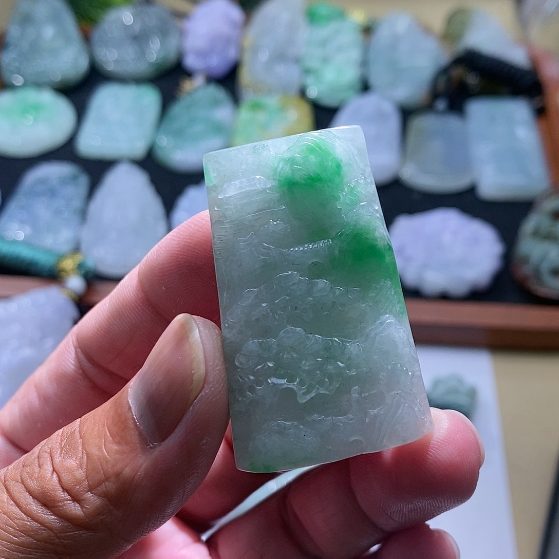 【闪购商品】翡翠颈饰未镶嵌1111111111111