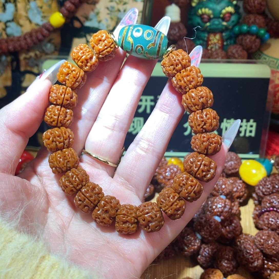 金刚菩提手串12。       绿