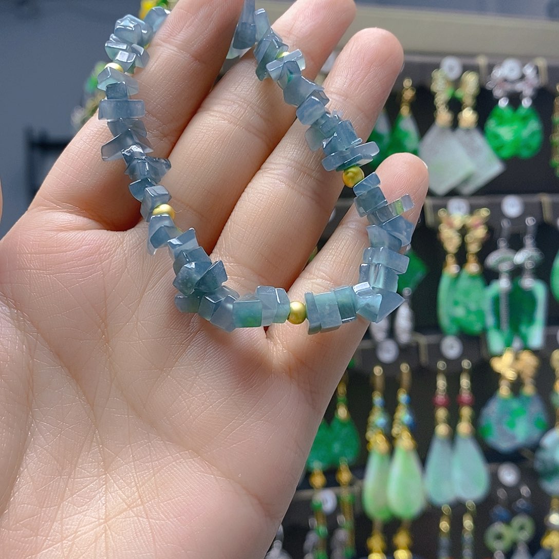 未镶嵌翡翠耳饰翡翠