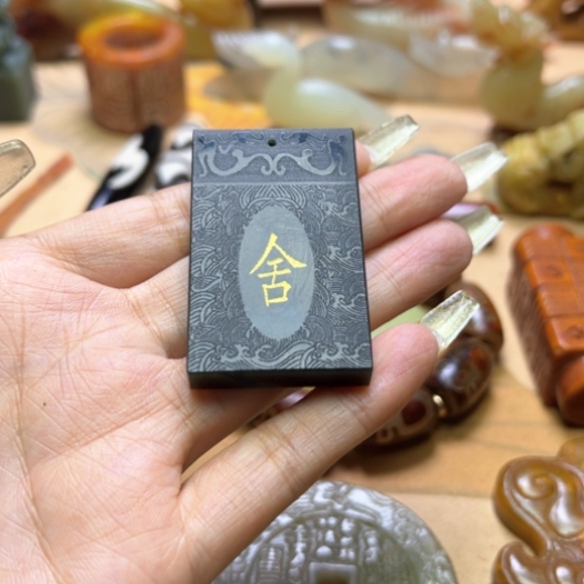 【闪购商品】蛇纹石玉颈饰未镶嵌