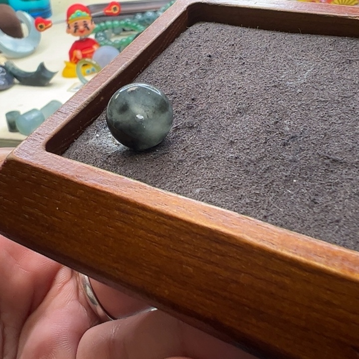 翡翠散珠水墨画冰乌鸡