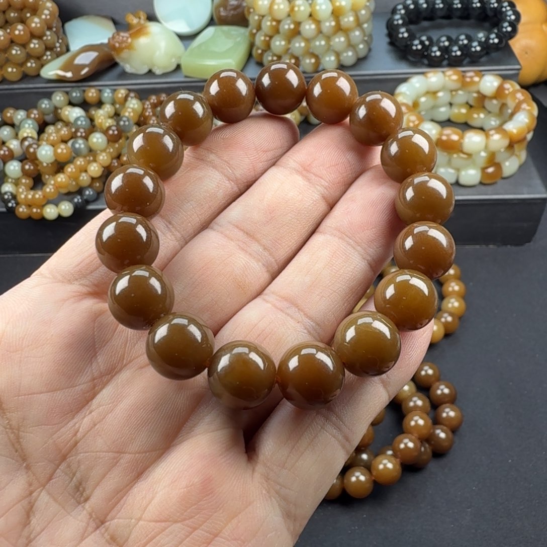 霓***象和田玉未镶嵌手链