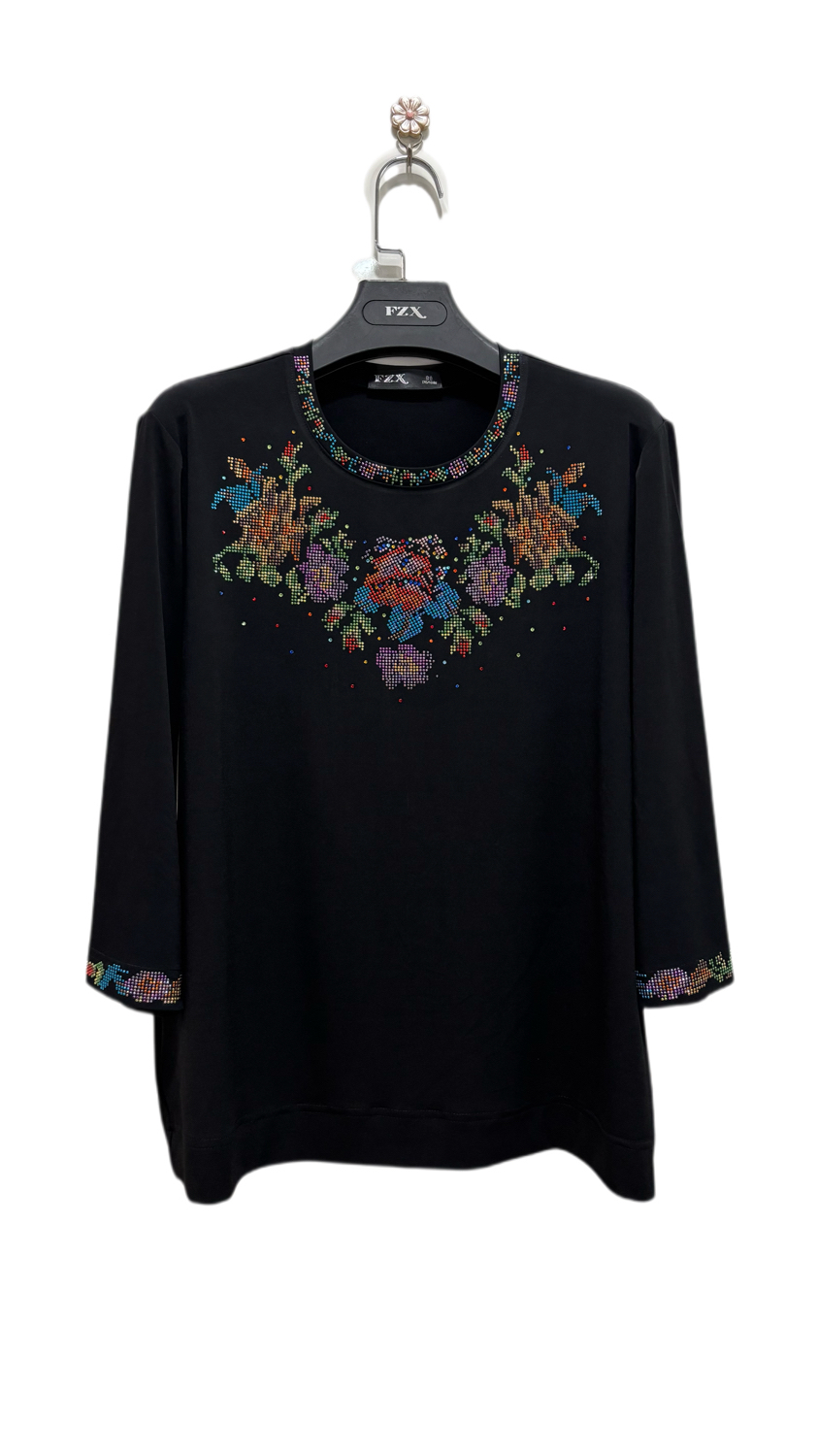 圆领工艺钻八分袖