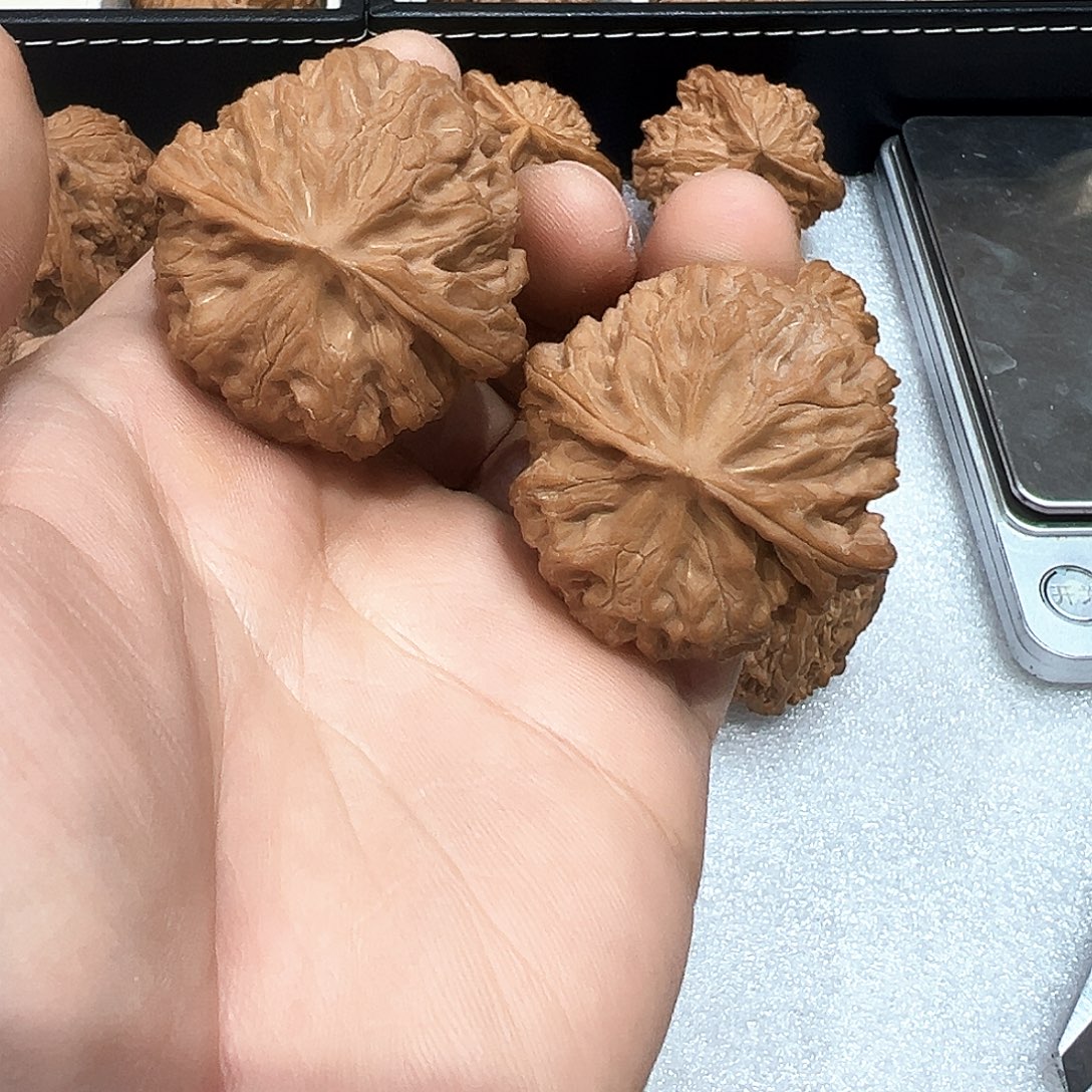 爱***.把件文玩核桃42苹果园