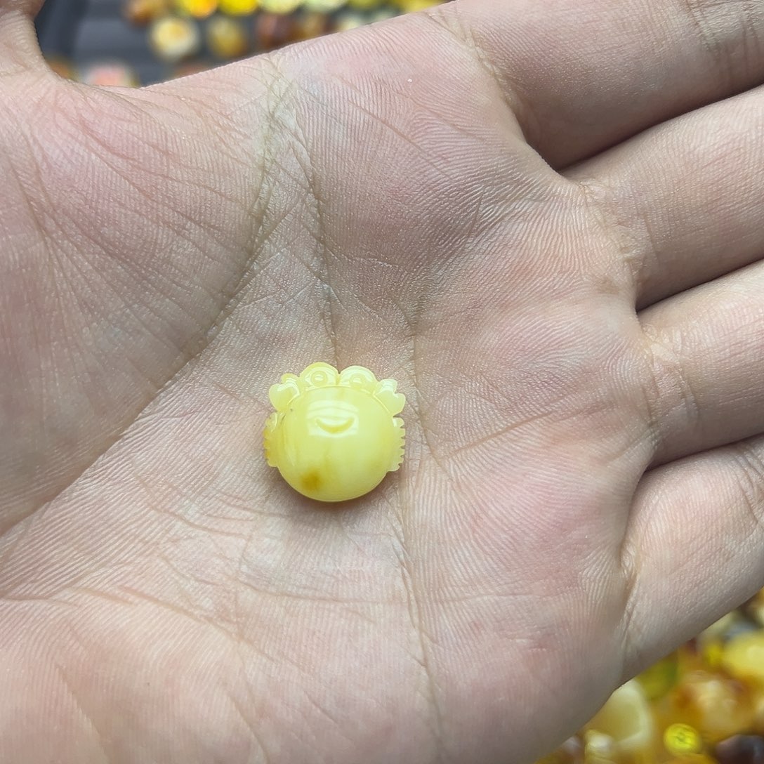 琥珀未镶嵌裸石蜜蜡小螃蟹1.1g