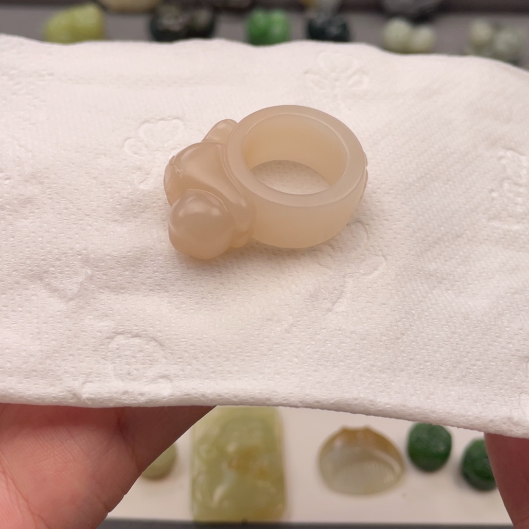 和田玉戒圈18.1未镶嵌