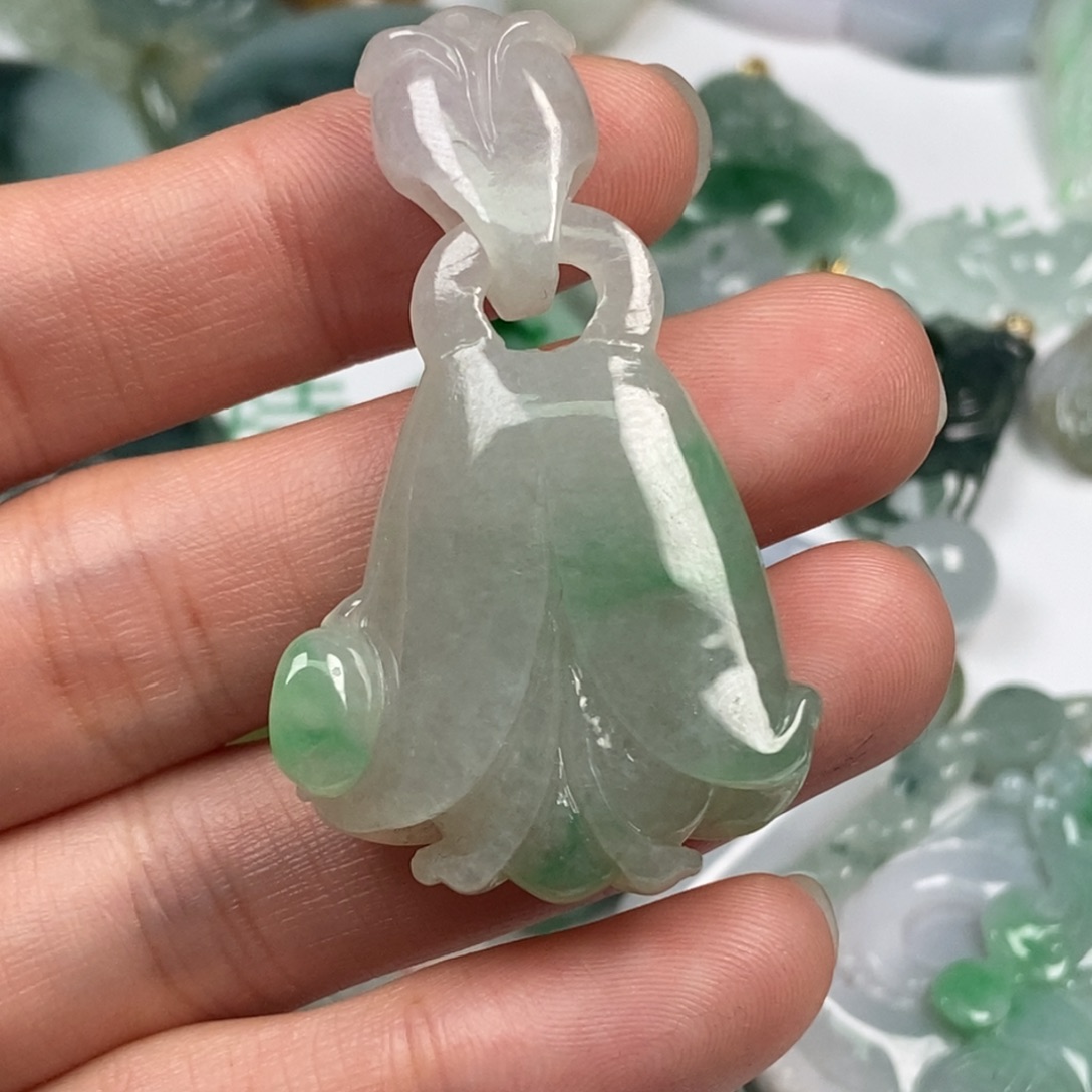 ฅ***ฅ翡翠未镶嵌颈饰翡翠