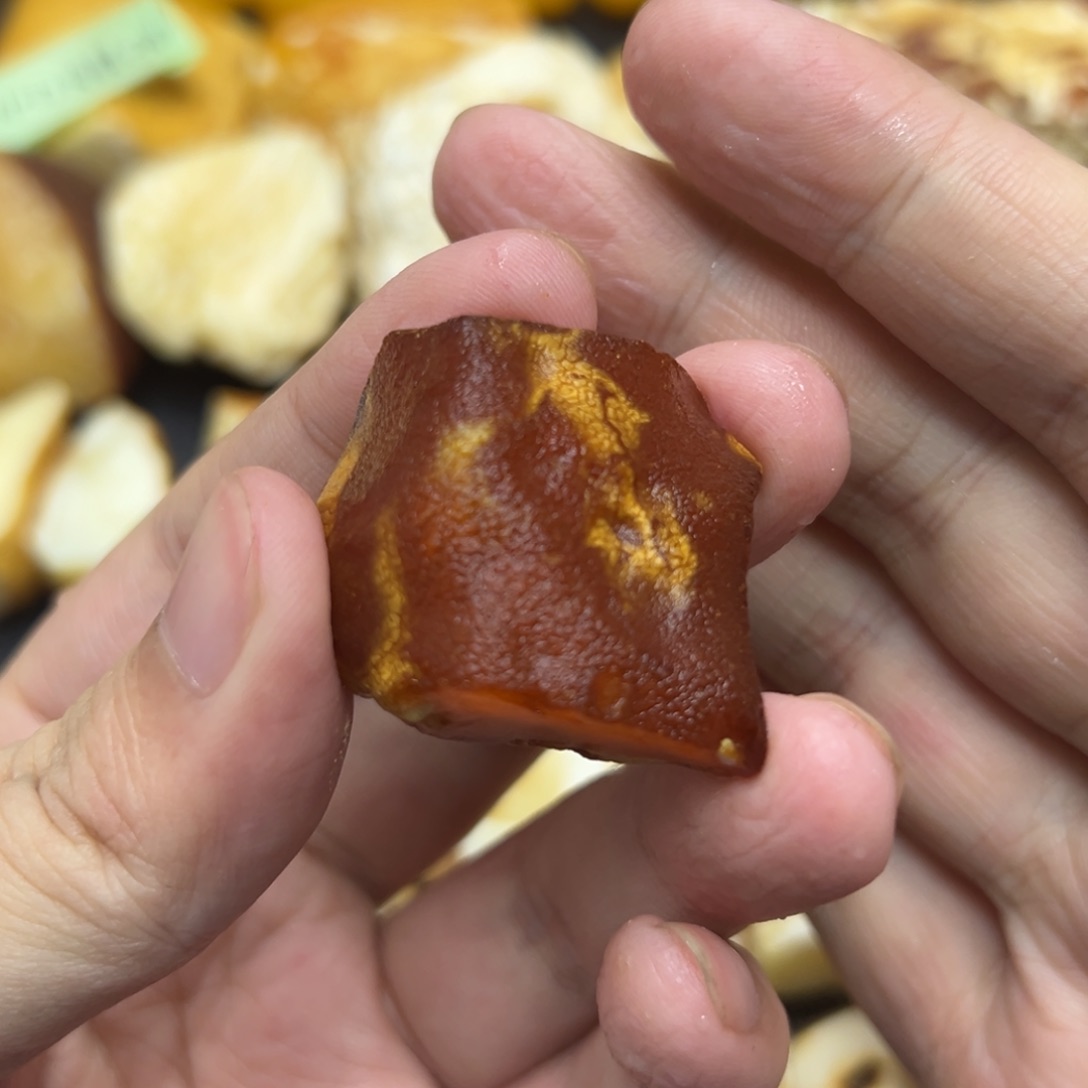 定制琥珀未镶嵌蜜蜡