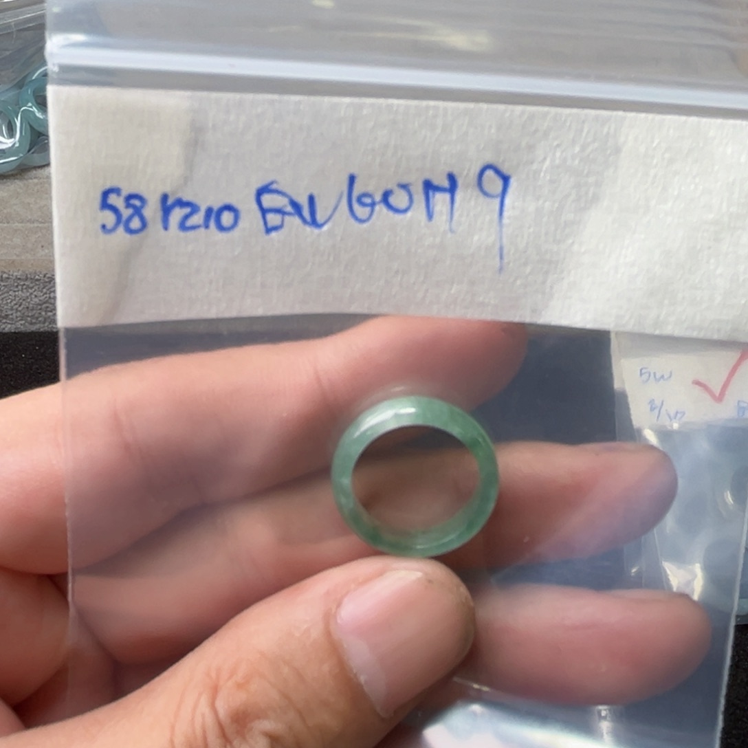 定制翡翠未镶嵌圈口9