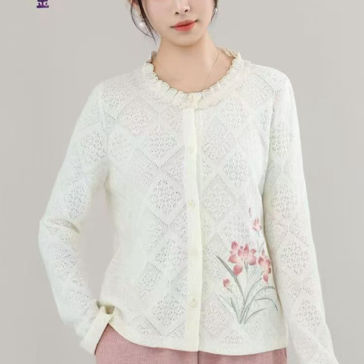 炫织梦多金2025秋款圆领木兰花绣花气质针织打底开衫外套5308