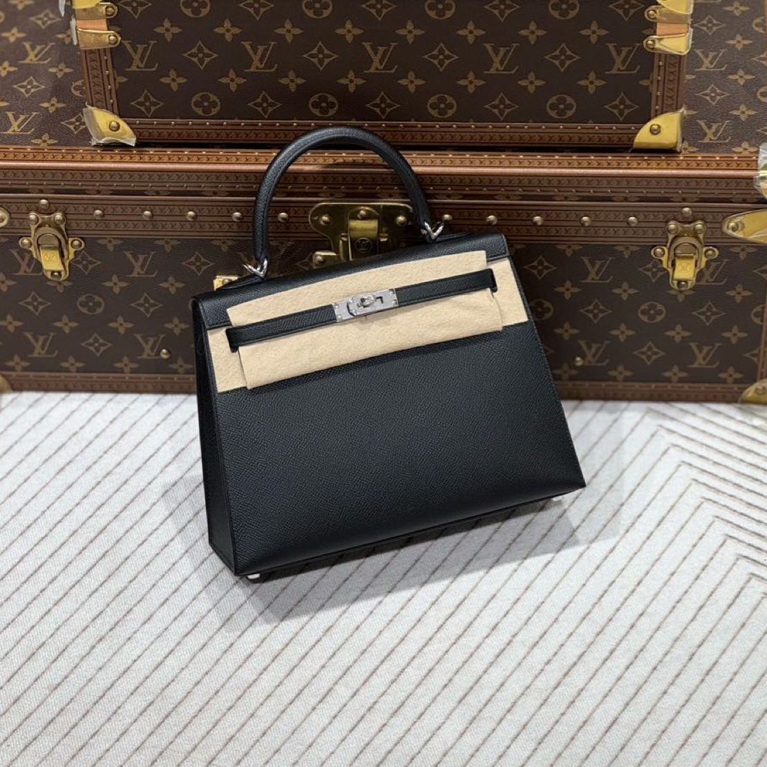 未使用 Hermes/爱马仕 lina/凯莉包/Kelly25黑银k刻全套