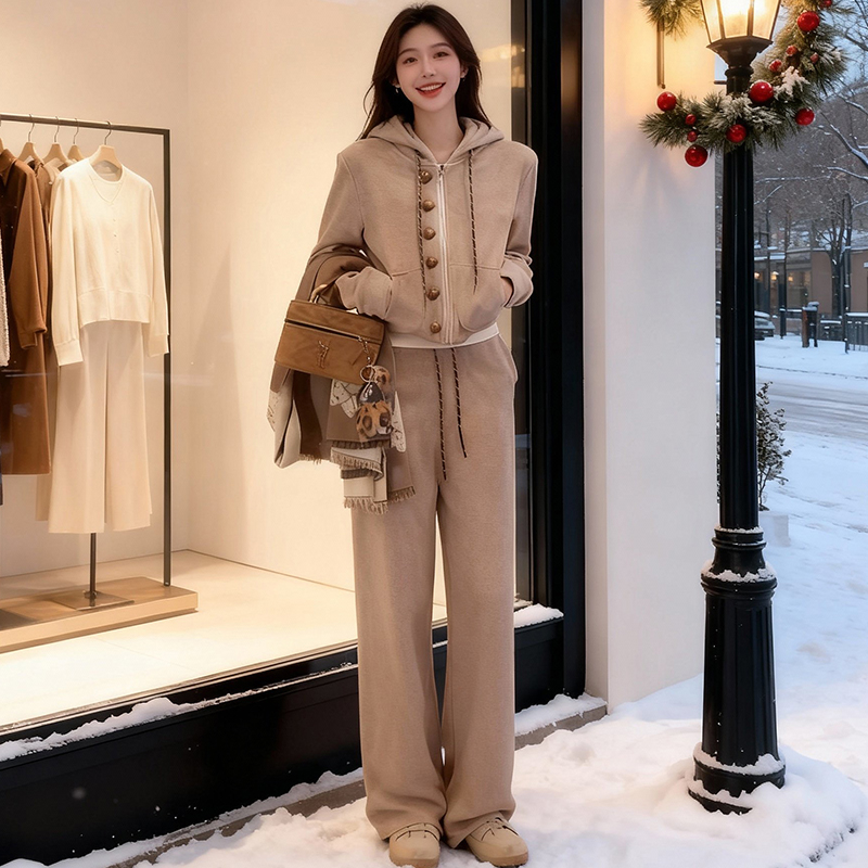 2025新年新款套装女秋冬加绒入冬漂亮出片衣服冬季炸街一整套女装