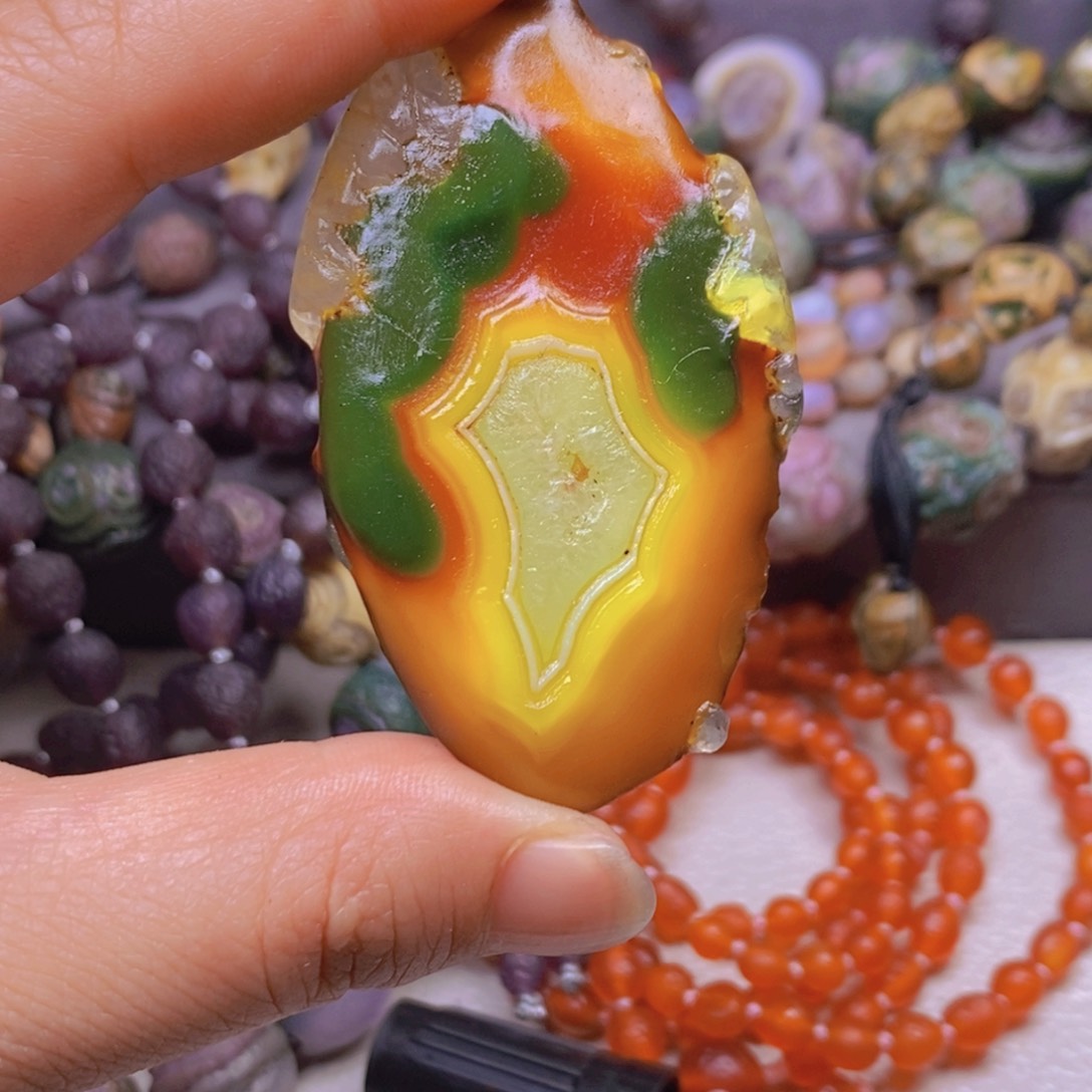 合金颈饰玛瑙/玉髓