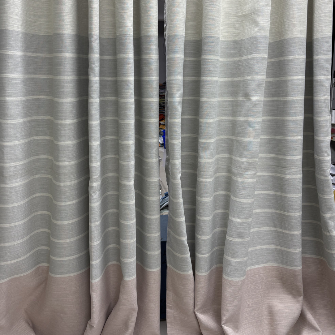 4米宽成品窗帘，2米宽✖️2.7米高2片，适用2.4以下杆可用，遮光80%