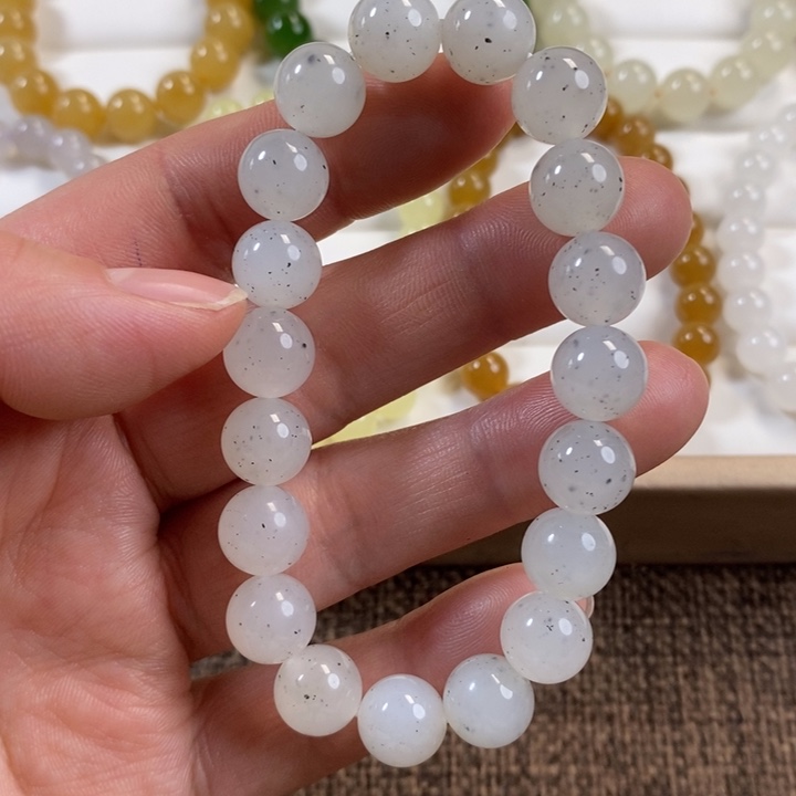 和田玉未镶嵌手串