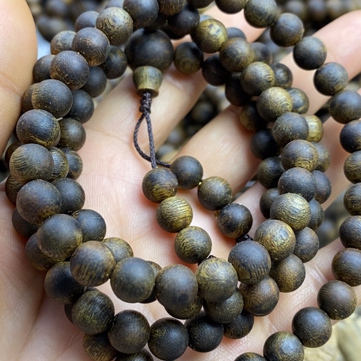 大***树沉香沉香碎屑棋楠沉香卡7mm圆珠克重23克+