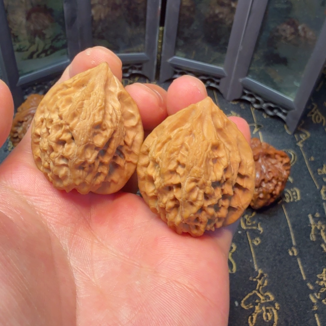 文玩核桃吊坠兴隆野帽子35.5