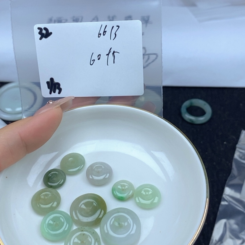 【闪购商品】翡翠颈饰未镶嵌用****3