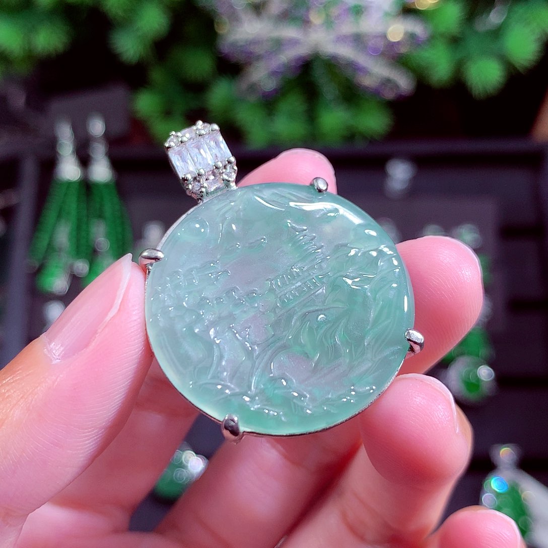 颈饰未镶嵌翡翠天然