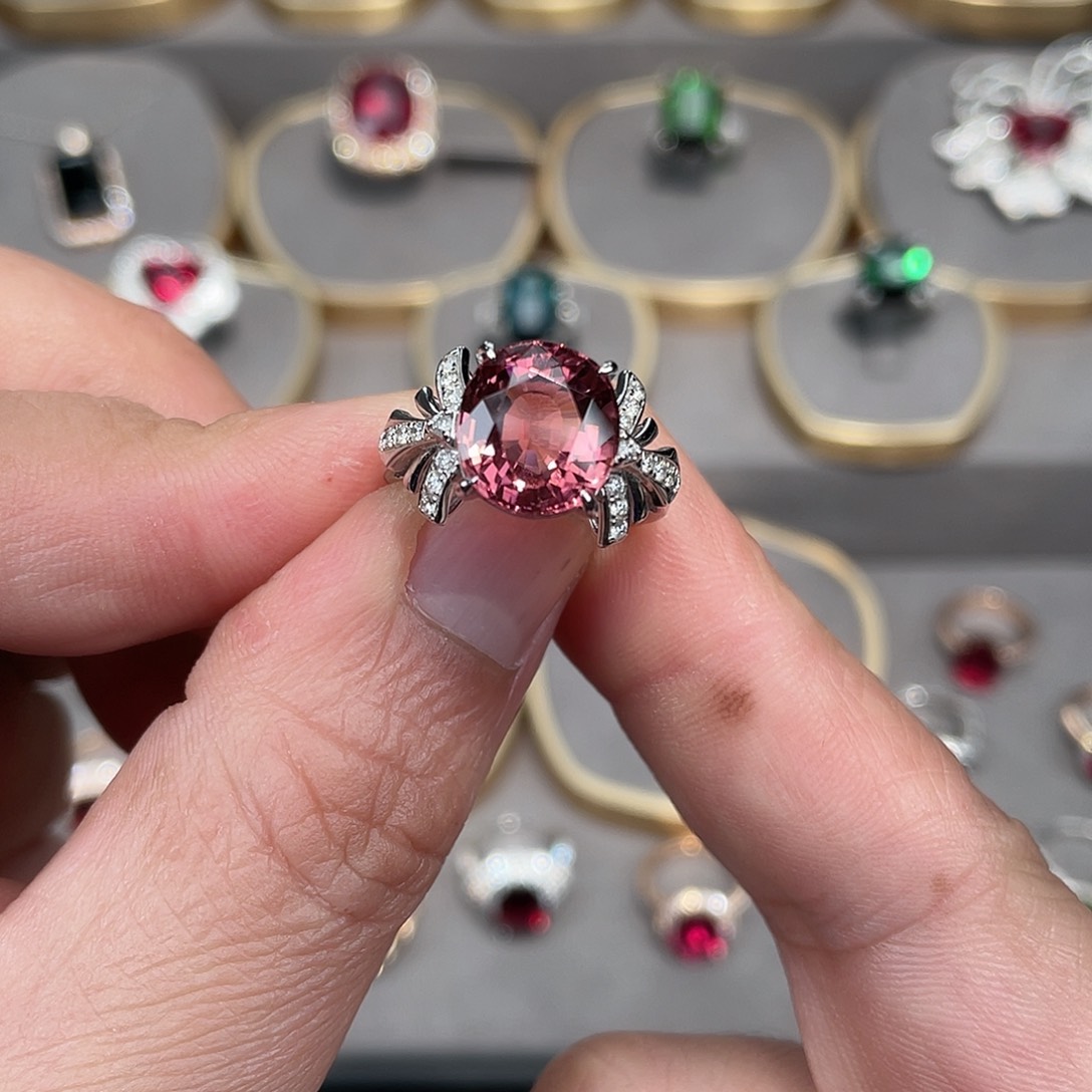 碧玺戒指18K金镶嵌6.34ct