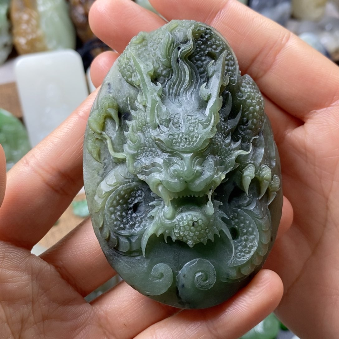 未镶嵌和田玉把件