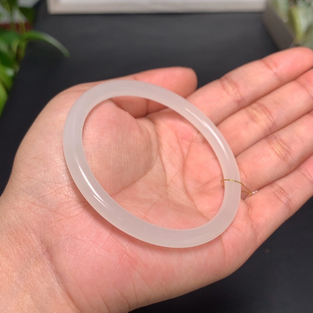 和田玉手镯未镶嵌56