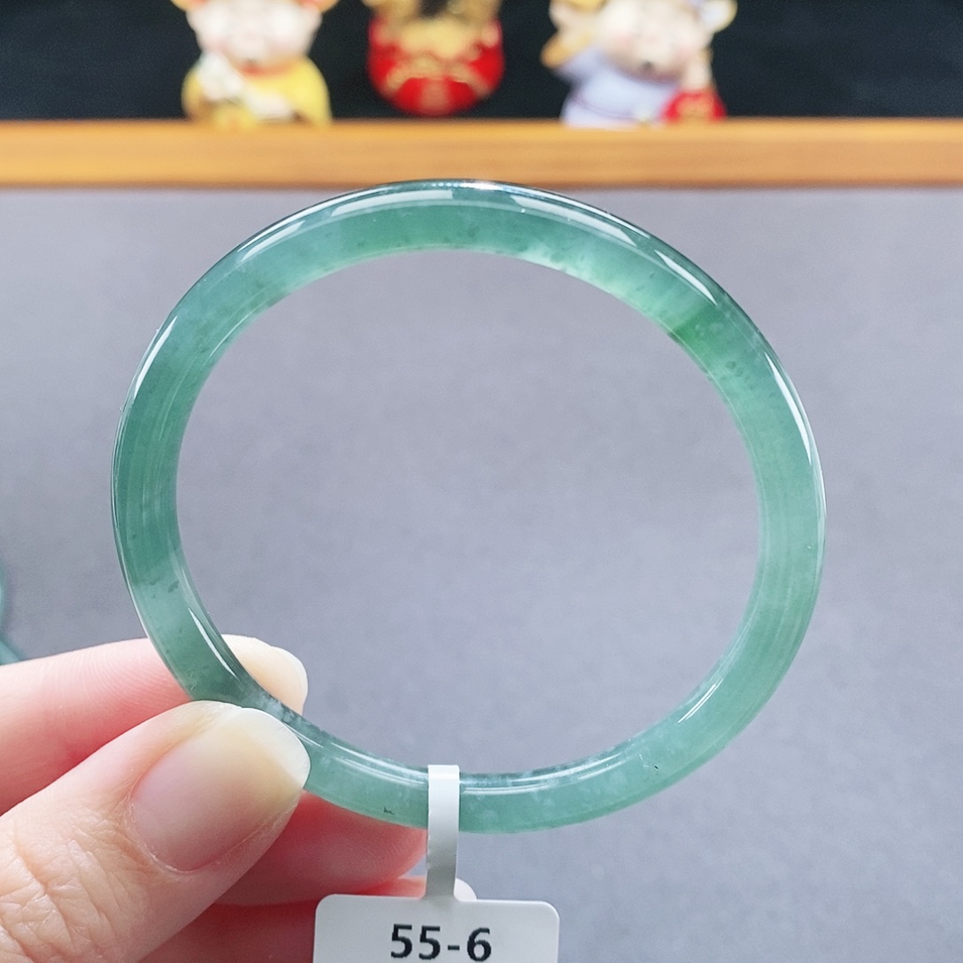 翡翠未镶嵌手镯41