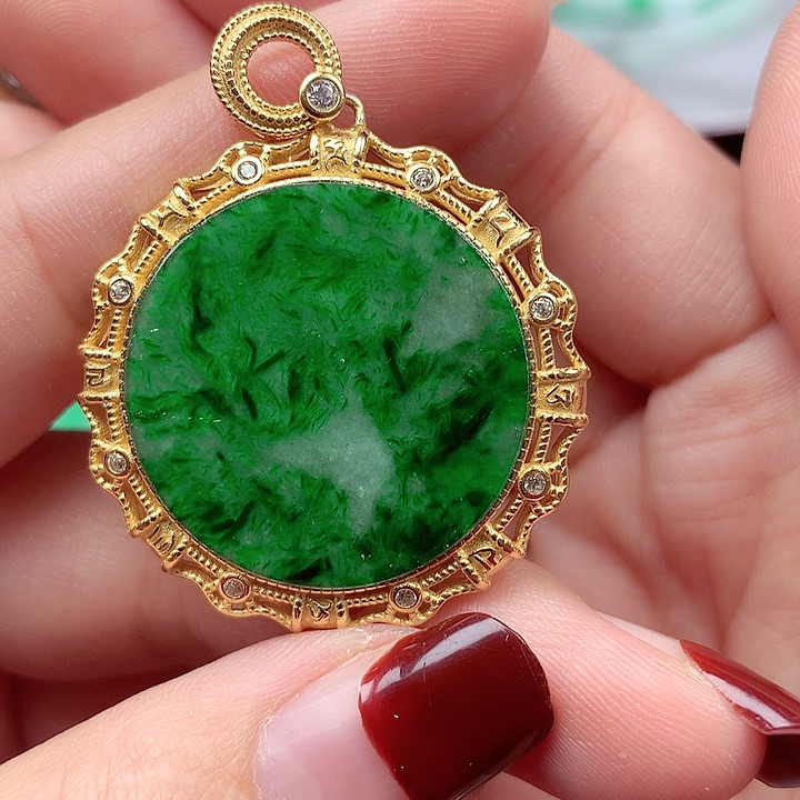 翡翠颈饰银S925镶嵌翡翠